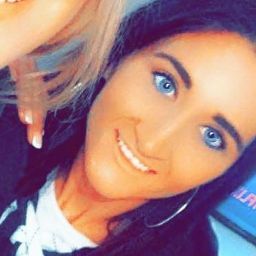 Michelle Devlin Photo 18