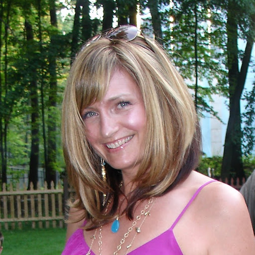 Sandra Bond Photo 15