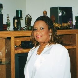 Sandra Covert Photo 20