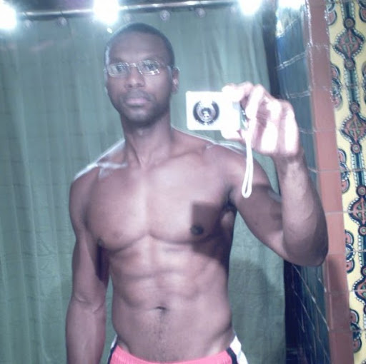 Derrick Cook Photo 23