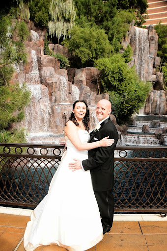 Sarah Thrasher Photo 35