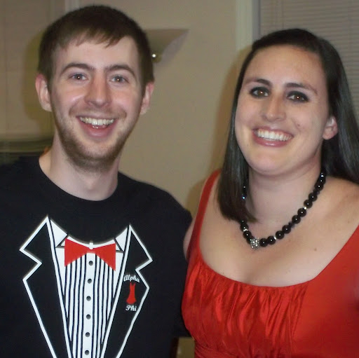 Laura Roberts Photo 48