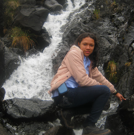 Jenny Quintero Photo 23