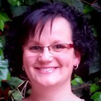 Lora Gutierrez Photo 10