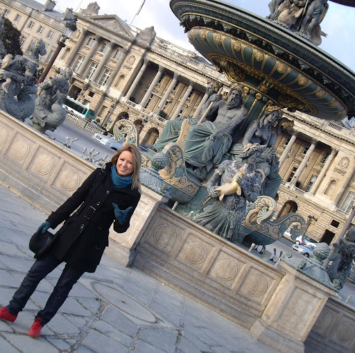 Elena Carter Photo 17