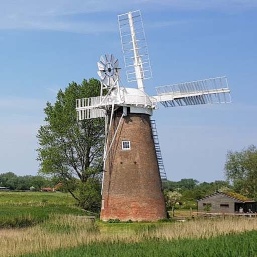 Catherine Webb Photo 24 Catherine Webb Photo 24