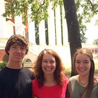 Angela Estes Photo 17