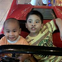 Joseph Hahn Photo 35