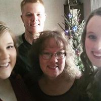 Leslie Peters Photo 19