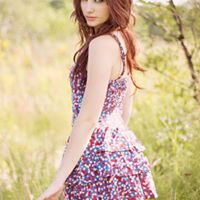 Danielle Rowland Photo 14