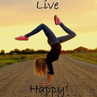 Krystal Tucker Photo 16