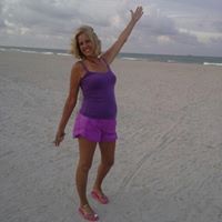 Connie Roberts Photo 4