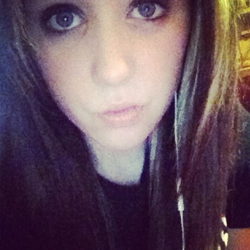Emilee Russell Photo 5