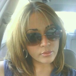 Elizabeth Garay Photo 16