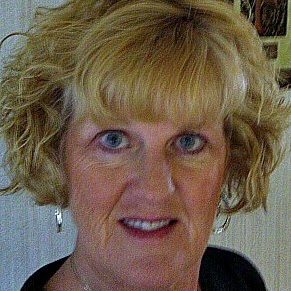 Faye Nichols Photo 6