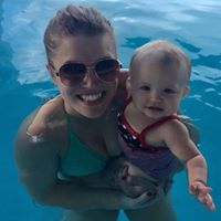 Marie Devlin Photo 16