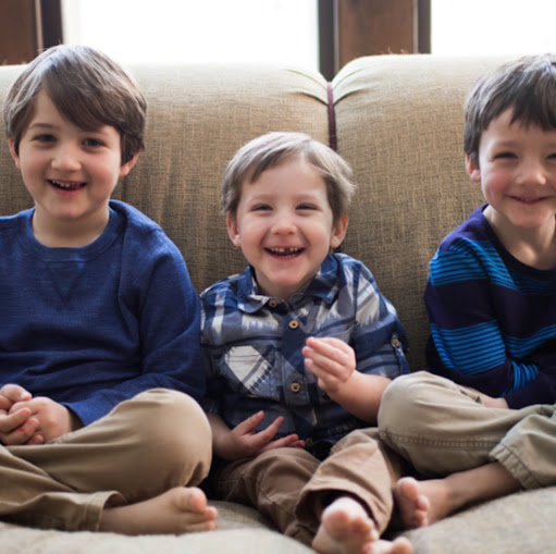 Julia Taylor Photo 42