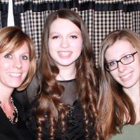 Christine Bingham Photo 8