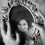 Michele Little Photo 34