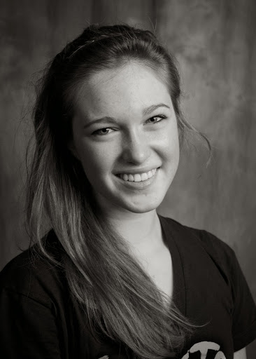 Katherine Holt Photo 37