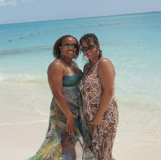 Vickie Holmes Photo 4