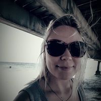 Megan Clemens Photo 24