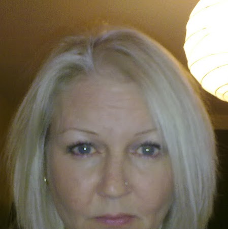 Maggie Lawrence Photo 37