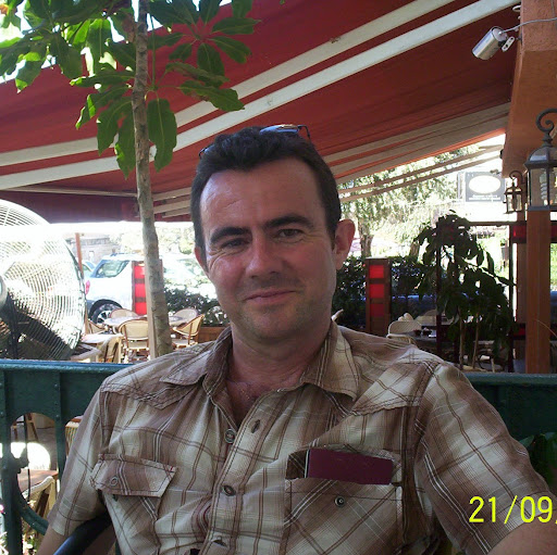 Robert Stapleton Photo 22