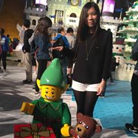 Stephanie Leung Photo 14