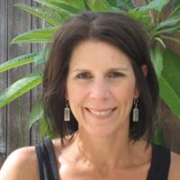 Michele Long Photo 6