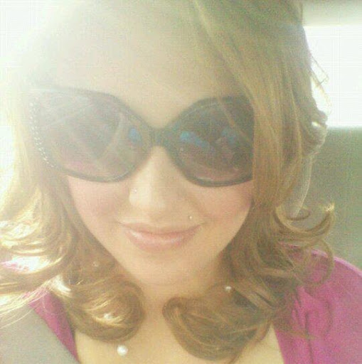 Samantha Lawrence Photo 31
