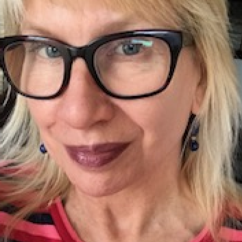 Carla Hansen Photo 17