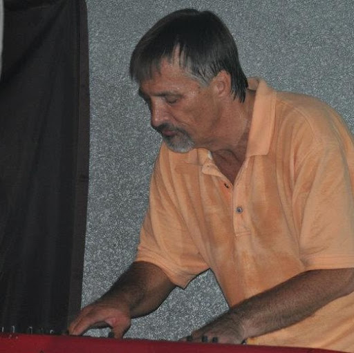 Eddie Moore Photo 27