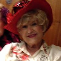 Linda Dobbs Photo 14