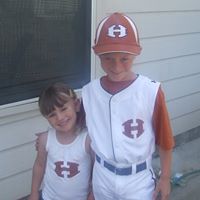 Kelly Cantwell Photo 29