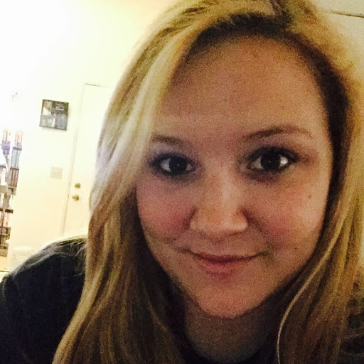 Angela Hale Photo 28