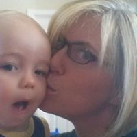 Julie Merrell Photo 7