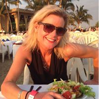 Stephanie Strong Photo 13