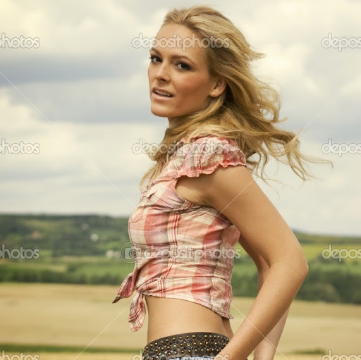 Rachel Hunt Photo 11