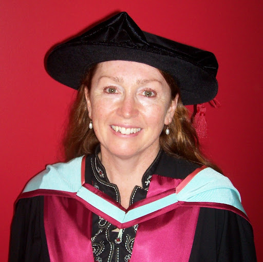 Julie Willems Photo 13