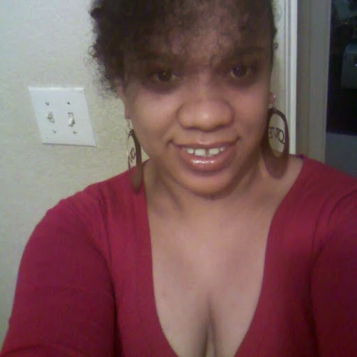 Christine Bloom Photo 35