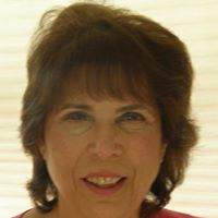 Roberta Ward Photo 19