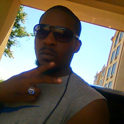 Kristofer Hall Photo 4