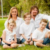 Julia Maguire Photo 34