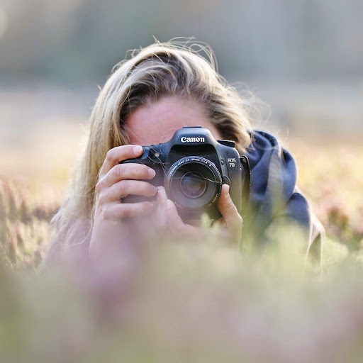 Dee Sullivan Photo 12