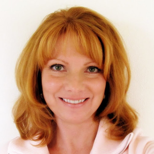 Lisa Schenk Photo 11