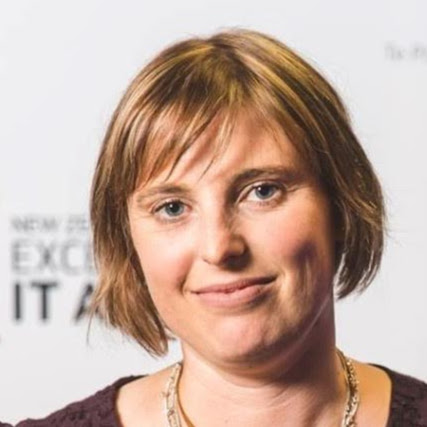 Meredith Evans Photo 17