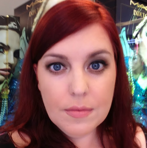 Michelle Cummins Photo 20