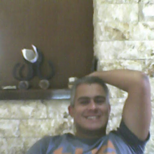 Daniel Salinas Photo 43