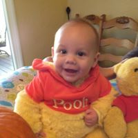 Leah Robertson Photo 17